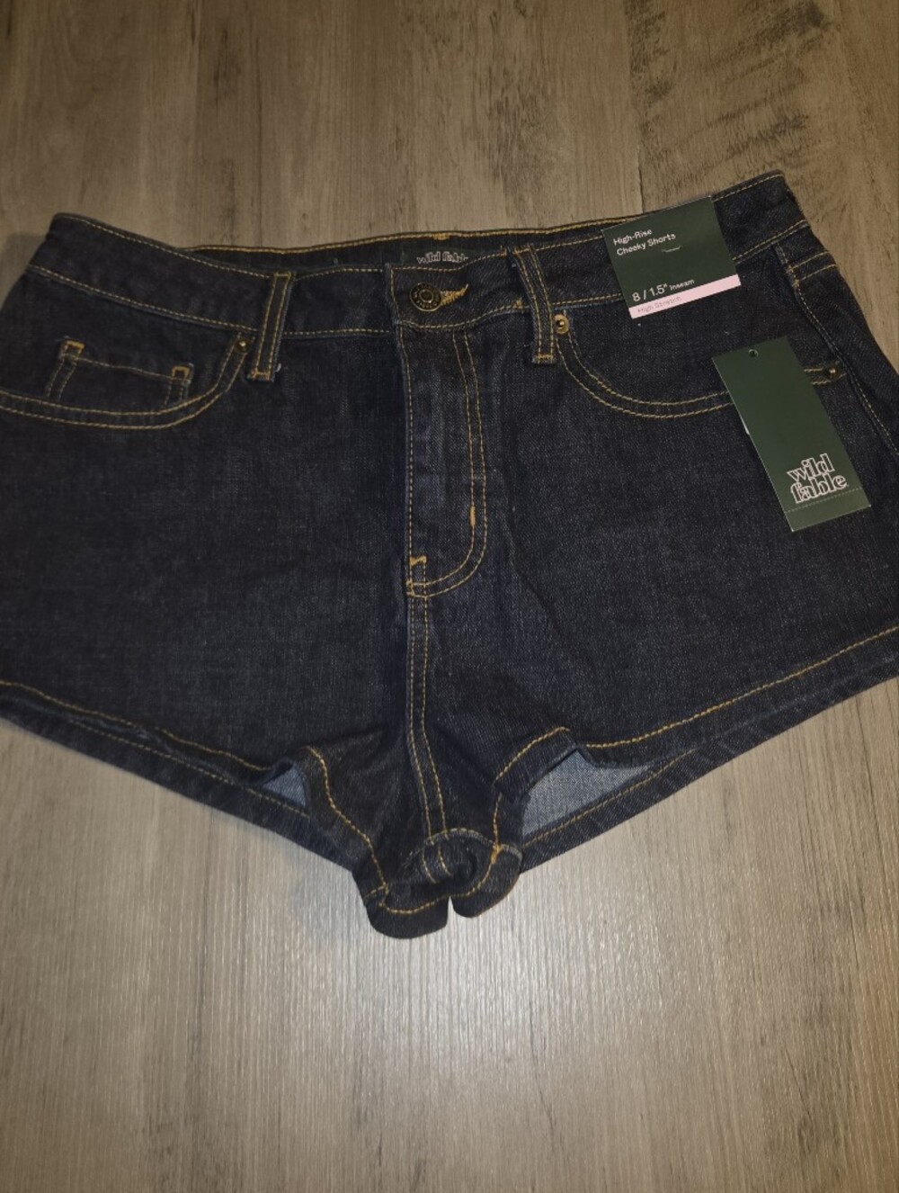 NWT Wild Fable High Rise Cheeky Denim Shorts Size 8 Dark Wash 1.5 Inseam
